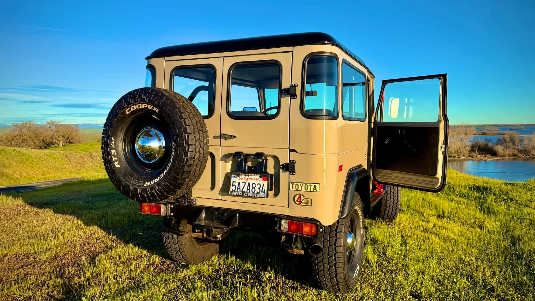 Restored 1975 Toyota Land Cruiser FJ40 sweepstakes prize — photo 7