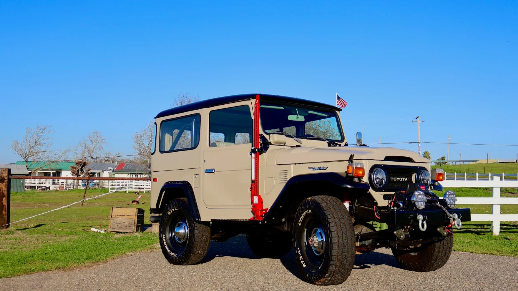 Restored 1975 Toyota Land Cruiser FJ40 sweepstakes prize — photo 8