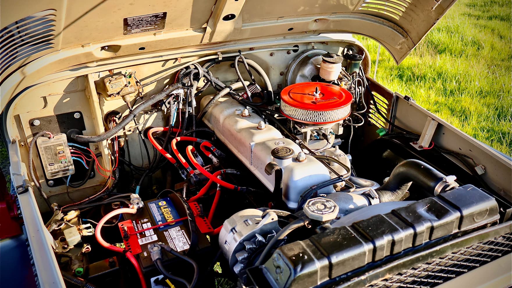 Restored 1975 Toyota Land Cruiser FJ40 sweepstakes prize — photo 9